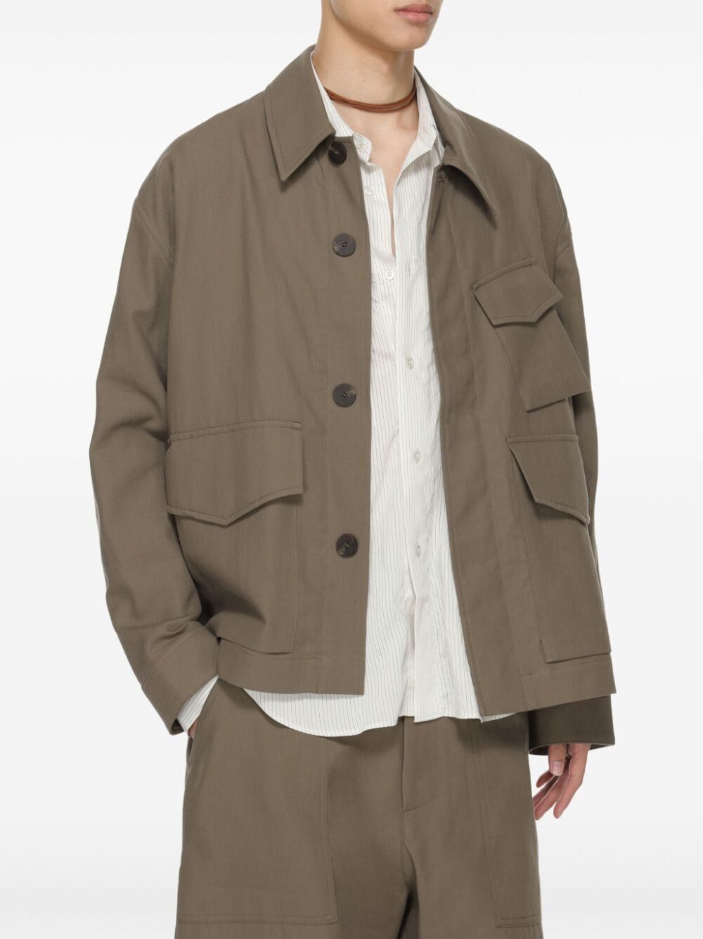 Cargo jacket with classic collar