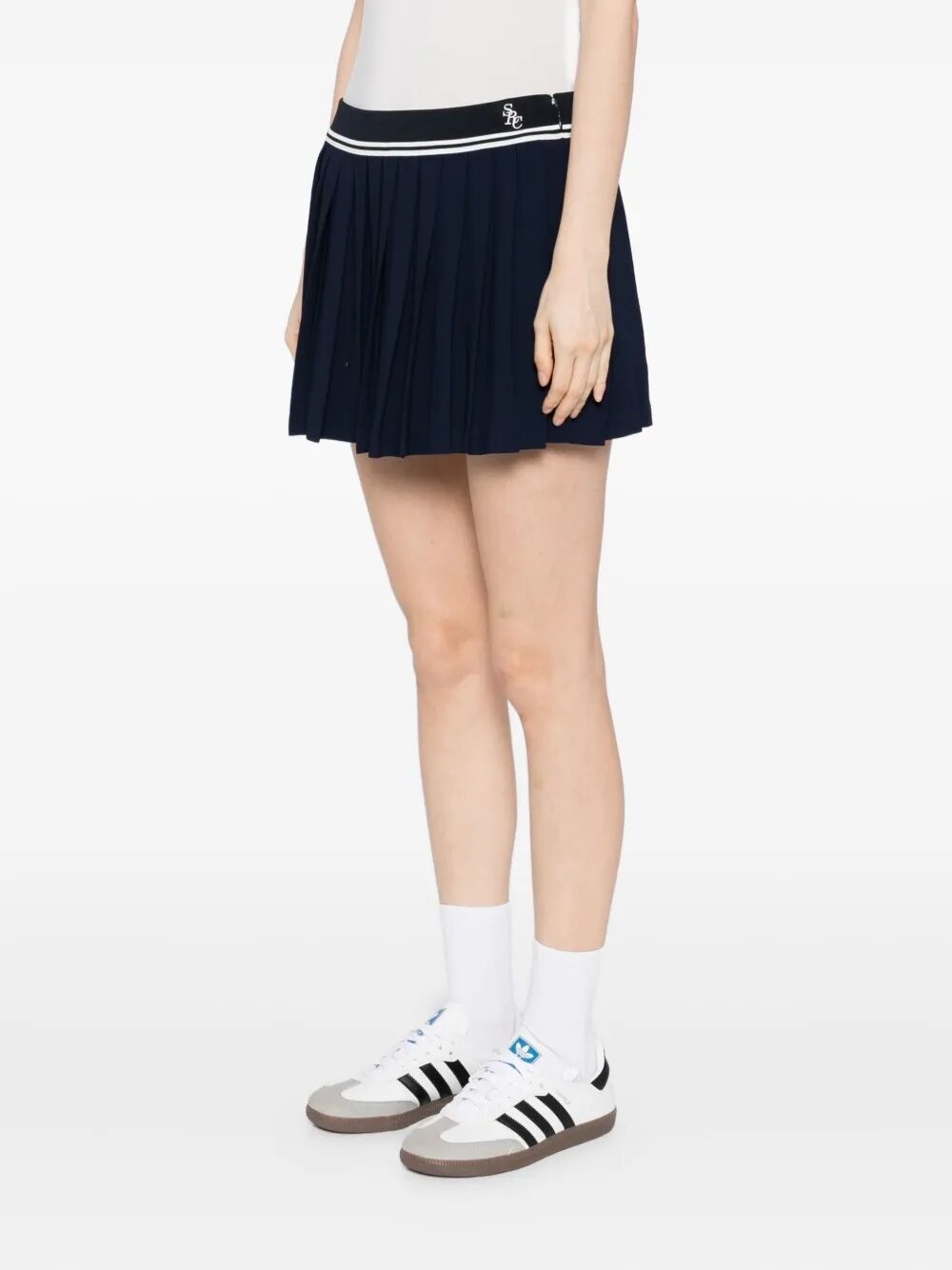 Gonna "SRC Logo Abigail"