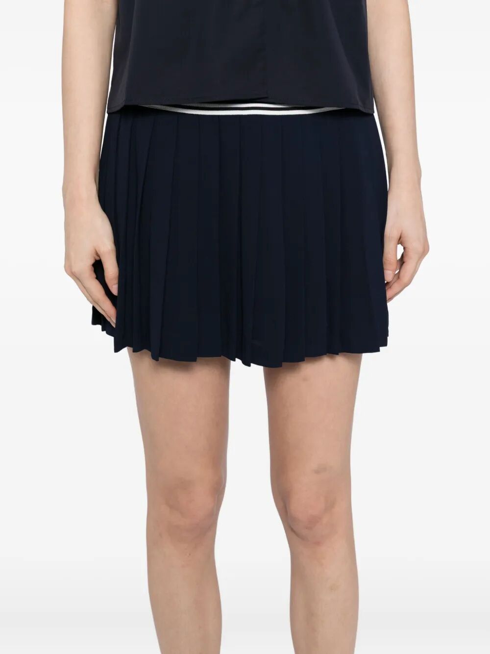 Gonna "SRC Logo Abigail"