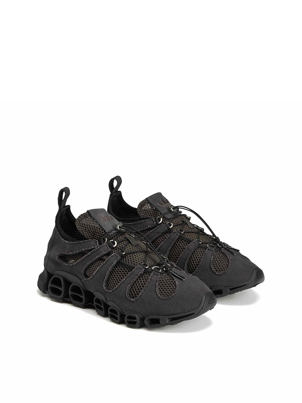 Adidas X AVAVAV Sneakers "AV Megaride Cutout Canvas"
