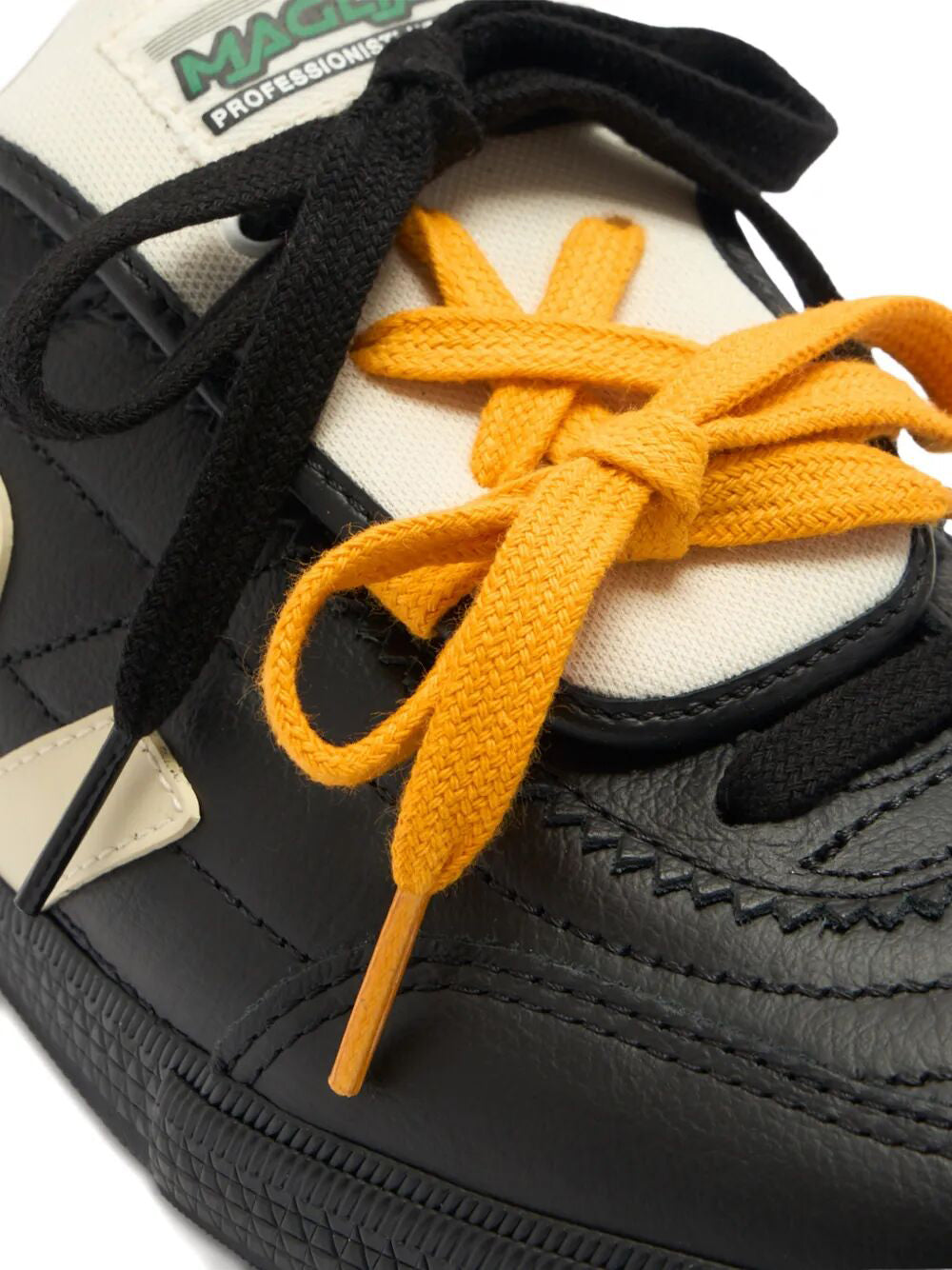 Veja X Magliano Sneakers "Panenka" Da Uomo